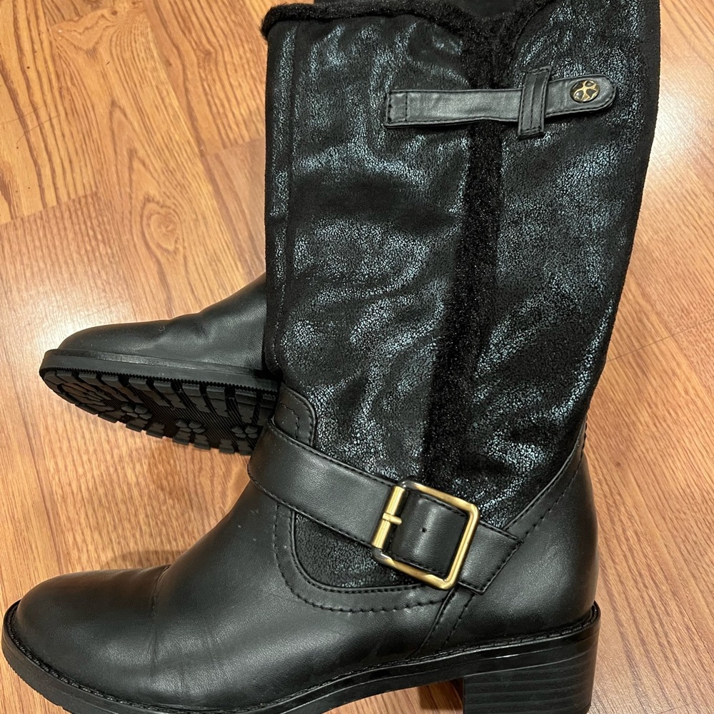 Women’s shoes